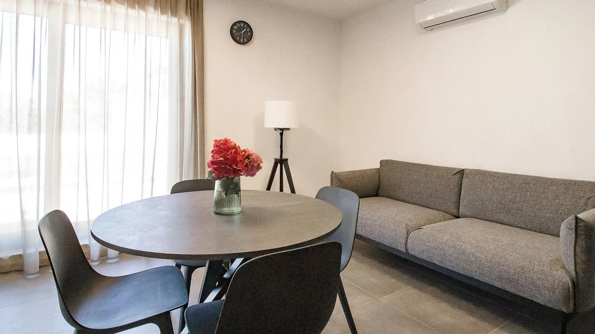 App Mercado Porec Apartment